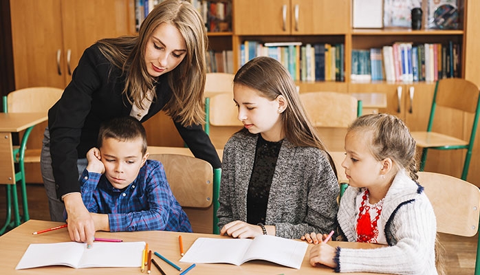 Petite enfance : à trois mois de l'entrée en vigueur de la réforme, les collectivités s'interrogent